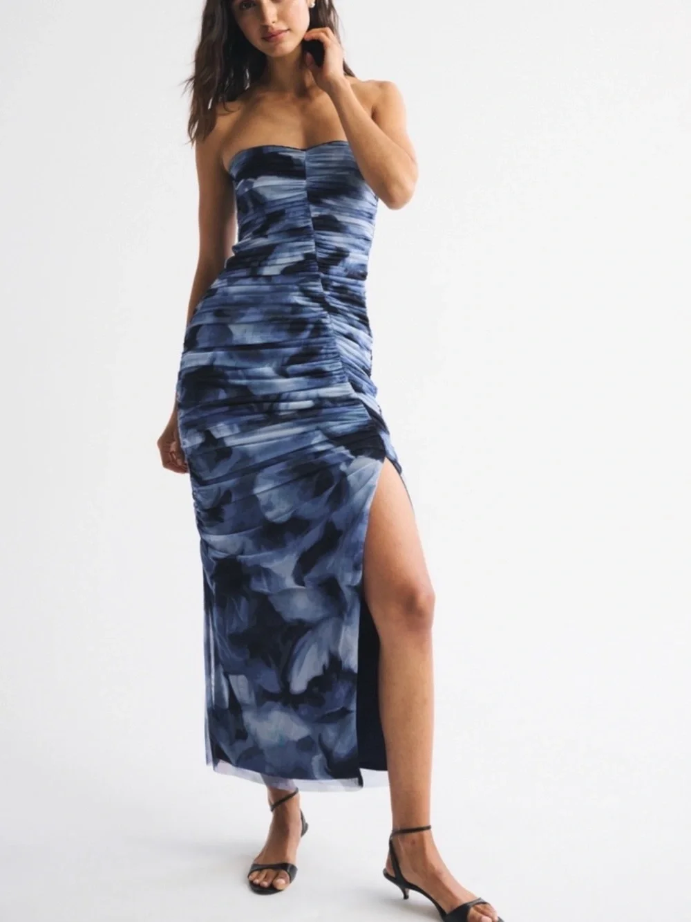 Abercrombie & Fitch Strapless Ruched Mesh Maxi Dress Small Blue Pattern